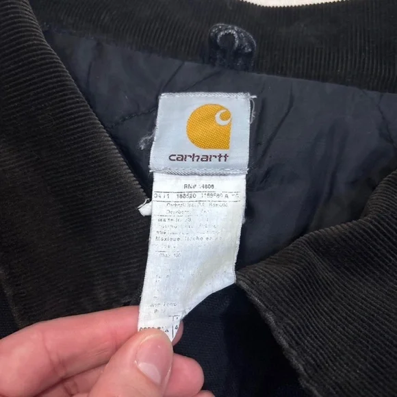 Vintage Carhartt Insulated Workwear Jacket - Picture 3 of 6